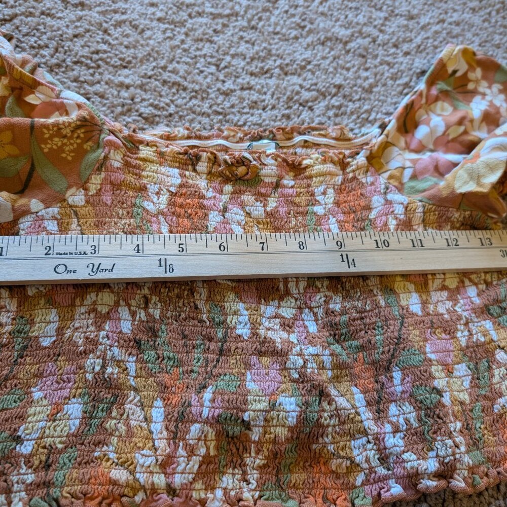 Aerie Crop Top size medium in an Orange floral pattern - Picture 3 of 6